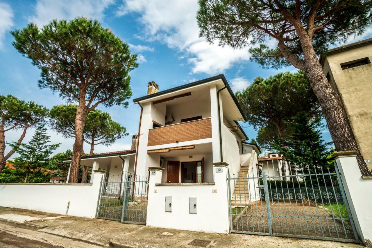 Agenzia Vear - Lido Di Volano Extérieur photo