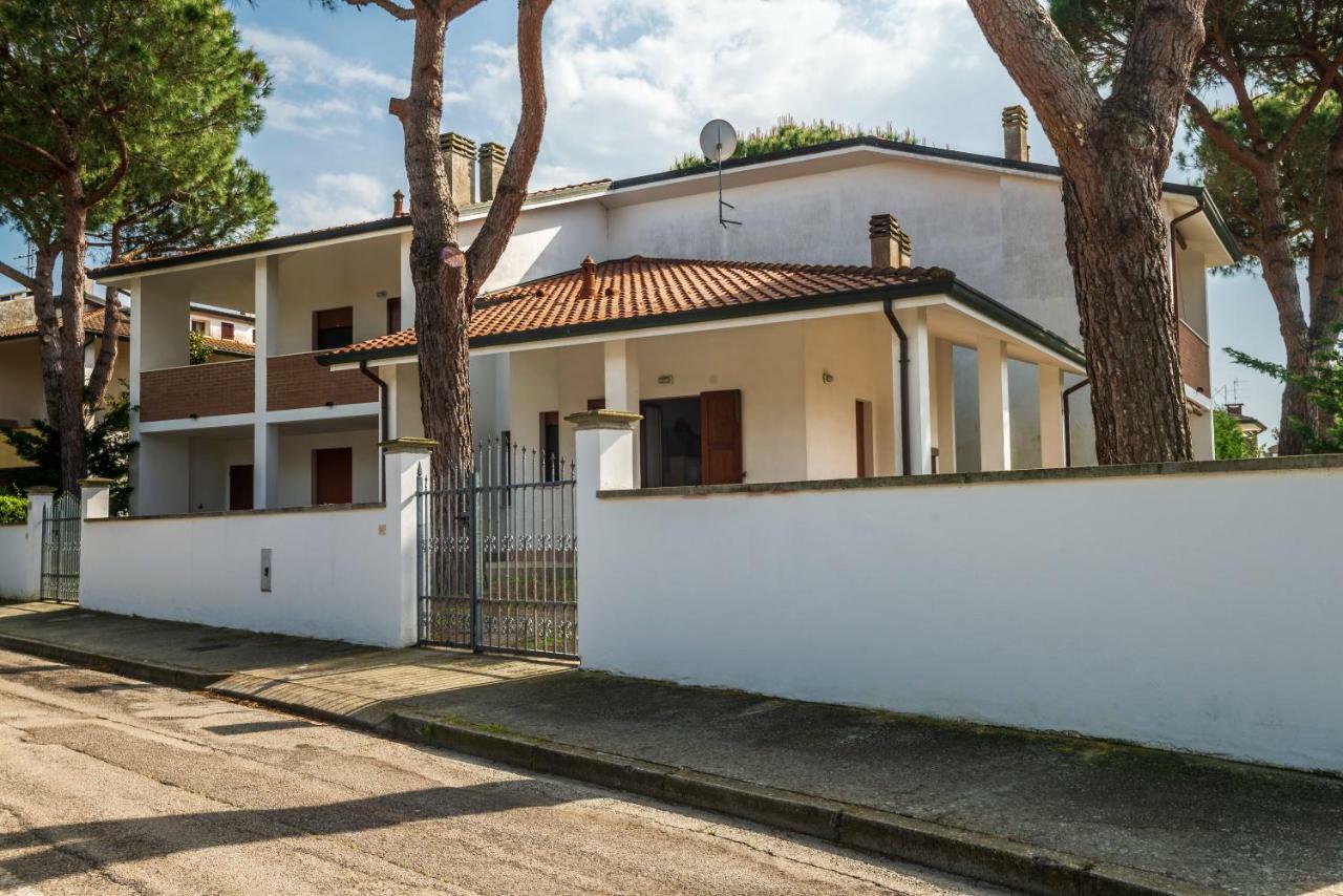 Agenzia Vear - Lido Di Volano Extérieur photo